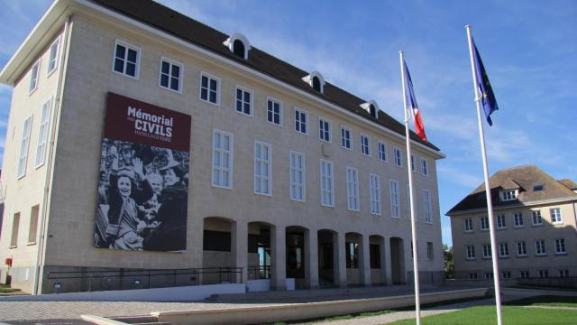 P1. Mémorial des civils pendant la Guerre de FALAISE